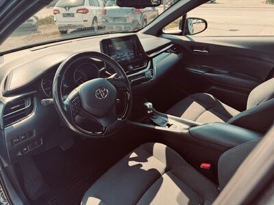 Toyota C-HR Gebrauchtwagen