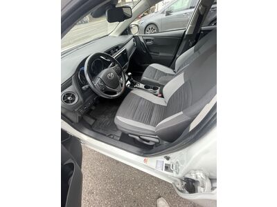 Toyota Auris Gebrauchtwagen