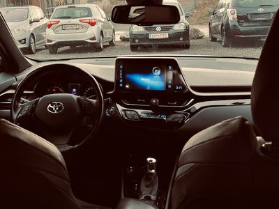 Toyota C-HR Gebrauchtwagen
