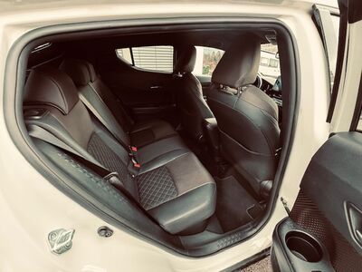 Toyota C-HR Gebrauchtwagen