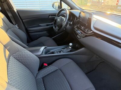 Toyota C-HR Gebrauchtwagen