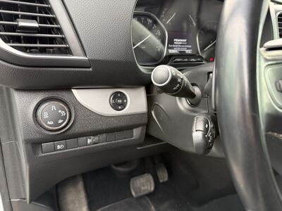 Peugeot Traveller Gebrauchtwagen