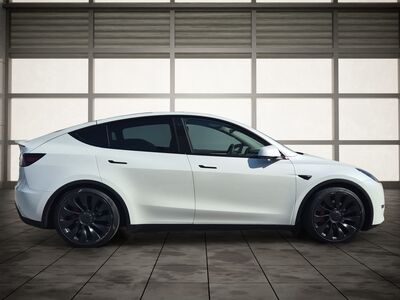 Tesla Model Y Gebrauchtwagen
