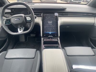 Ford Capri Vorführwagen