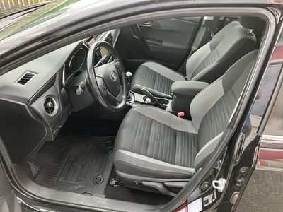 Toyota Auris Gebrauchtwagen