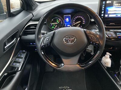 Toyota C-HR Gebrauchtwagen