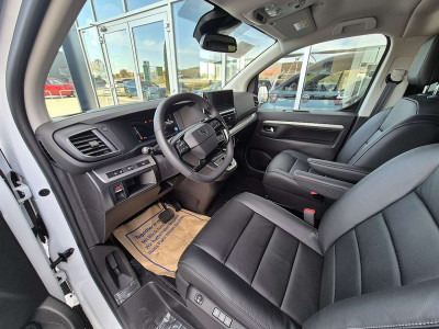 Peugeot Traveller Vorführwagen