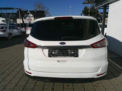 Ford S-MAX Gebrauchtwagen