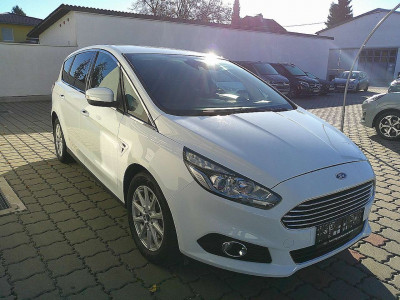 Ford S-MAX Gebrauchtwagen