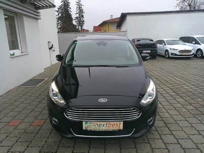 Ford S-MAX Gebrauchtwagen