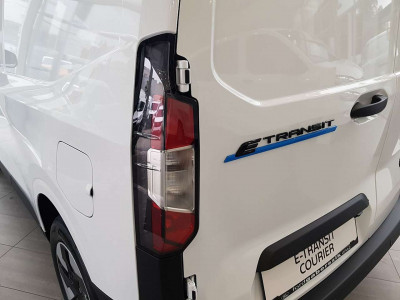Ford Transit Courier Tageszulassung