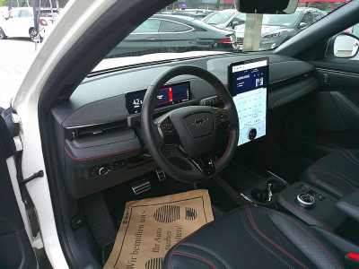 Ford Mustang Mach-E Gebrauchtwagen