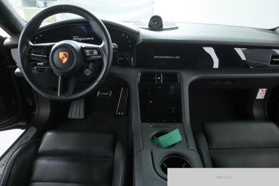 Porsche Taycan Gebrauchtwagen