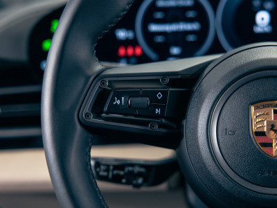 Porsche Taycan Gebrauchtwagen