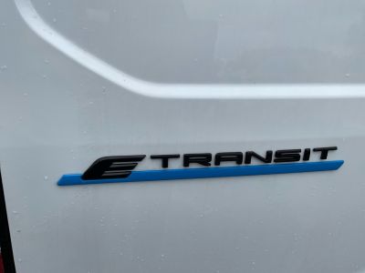 Ford Tourneo Courier Neuwagen