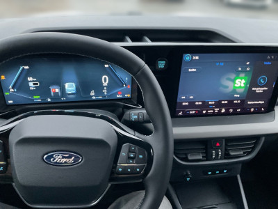 Ford Transit Courier Vorführwagen