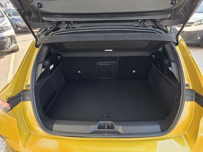 Opel Astra Vorführwagen