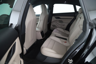 Porsche Taycan Gebrauchtwagen