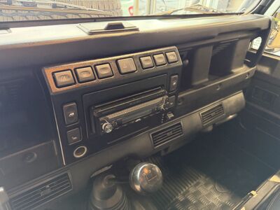 Land Rover Defender Gebrauchtwagen