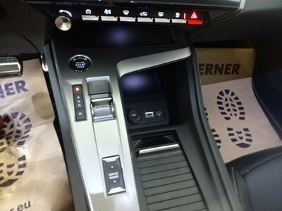 Peugeot 408 Jahreswagen Peugeot 408 Jahreswagen