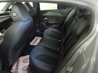 Peugeot 408 Jahreswagen Peugeot 408 Jahreswagen