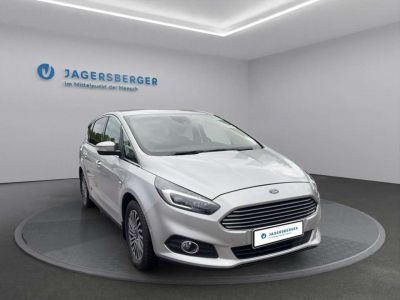Ford S-MAX Gebrauchtwagen