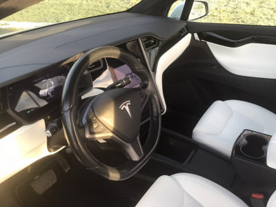 Tesla Model X Gebrauchtwagen