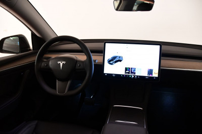 Tesla Model Y Gebrauchtwagen