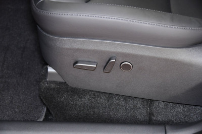 Tesla Model Y Gebrauchtwagen Tesla Model Y Gebrauchtwagen