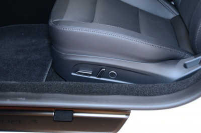 Tesla Model 3 Gebrauchtwagen Tesla Model 3 Gebrauchtwagen