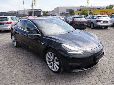 Tesla Model 3 Gebrauchtwagen