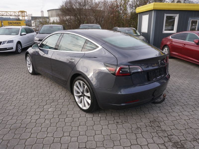 Tesla Model 3 Gebrauchtwagen