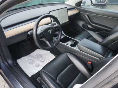 Tesla Model 3 Gebrauchtwagen