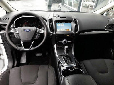 Ford S-MAX Gebrauchtwagen