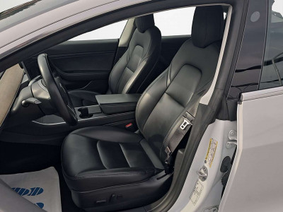 Tesla Model 3 Gebrauchtwagen