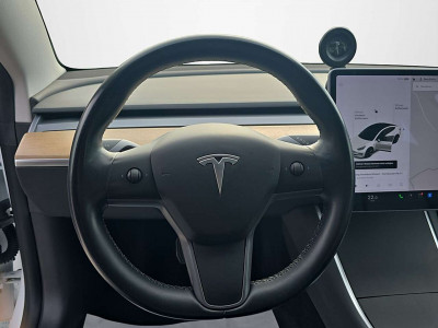 Tesla Model 3 Gebrauchtwagen