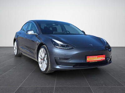 Tesla Model 3 Gebrauchtwagen