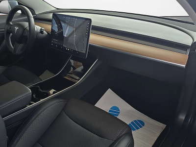 Tesla Model 3 Gebrauchtwagen