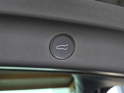Tesla Model Y Gebrauchtwagen Tesla Model Y Gebrauchtwagen