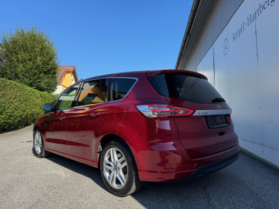 Ford S-MAX Gebrauchtwagen