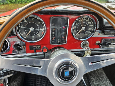 Mercedes-Benz SL Oldtimer Mercedes-Benz SL Oldtimer