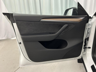 Tesla Model Y Gebrauchtwagen