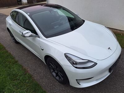 Tesla Model 3 Gebrauchtwagen