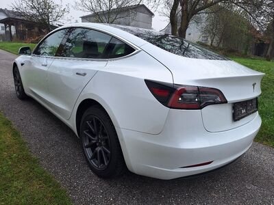 Tesla Model 3 Gebrauchtwagen