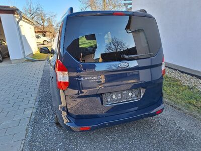 Ford Tourneo Courier Gebrauchtwagen