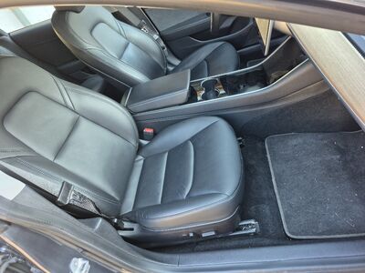 Tesla Model 3 Gebrauchtwagen