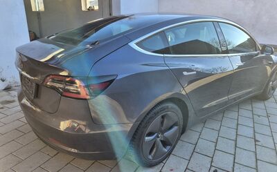 Tesla Model 3 Gebrauchtwagen