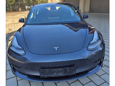 Tesla Model 3 Gebrauchtwagen