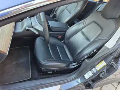 Tesla Model 3 Gebrauchtwagen