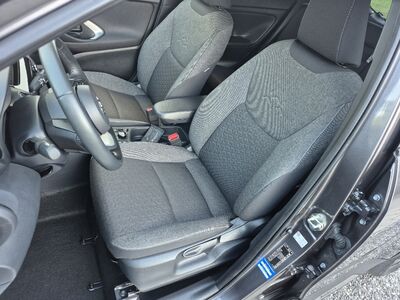 Toyota Yaris Cross Gebrauchtwagen Toyota Yaris Cross Gebrauchtwagen